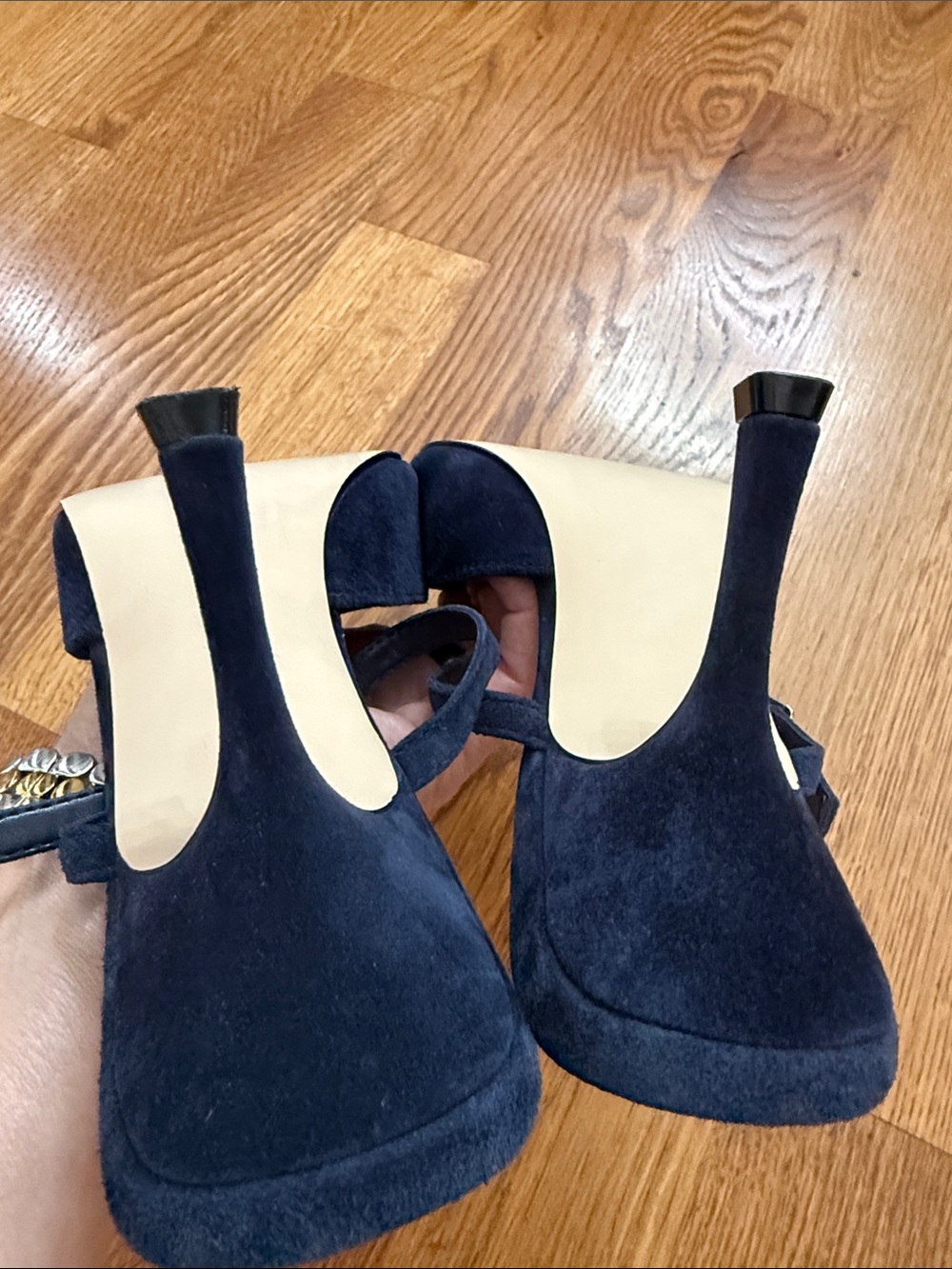 Steve Madden Brecki Navy Suede Ankle Strap Heels Size 8 Pointed Toe - Picture 8 of 9